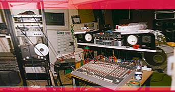 NeuS. Studio bei der Vorproduktion